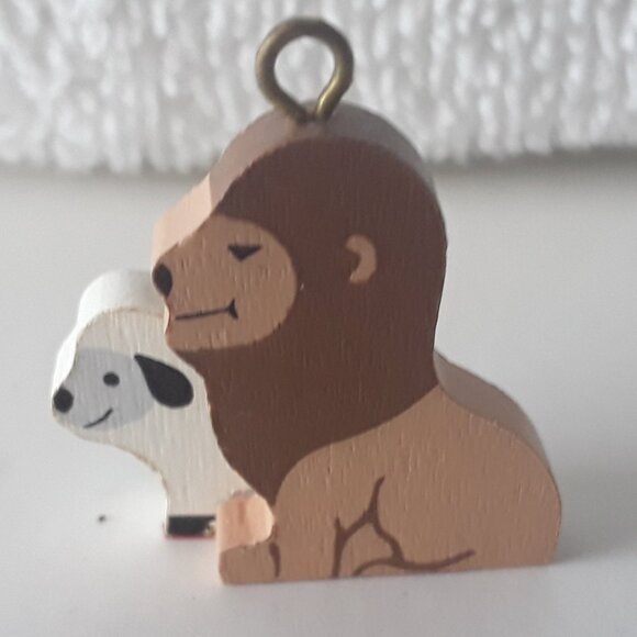 Hallmark Miniature- Lion & Lamb,1990 in box - Picture 1 of 5